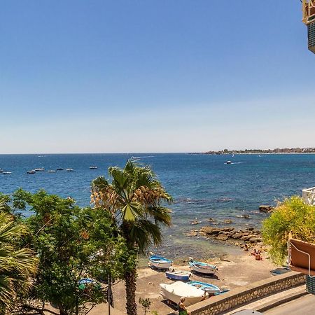Апартаменты Brezza Di Mare Джардини-Наксос Экстерьер фото