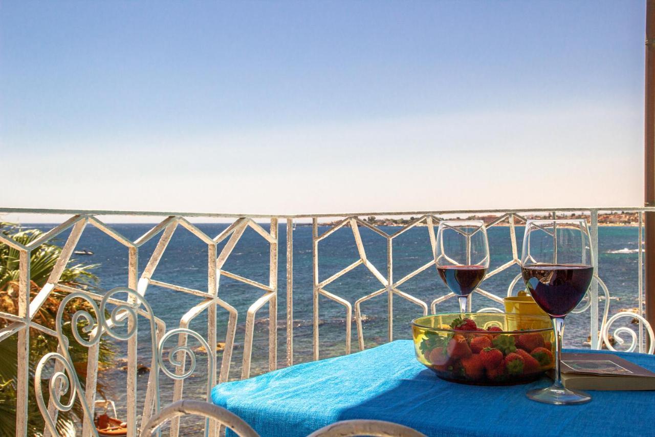 Апартаменты Brezza Di Mare Джардини-Наксос Экстерьер фото